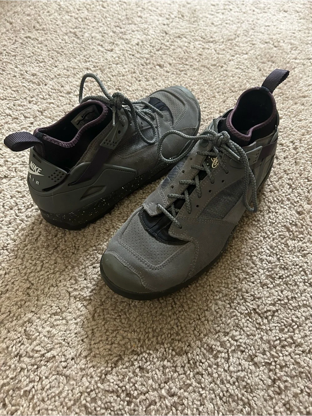 Nike Air Revaderchi Hiking Sneakers Flint Grey Men’s Size 10.5